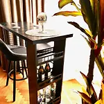 Apartman Moebelierte 3-zm-wohnung Mit Luxurioeser Innenausstattung In Zentrum Düsseldorf