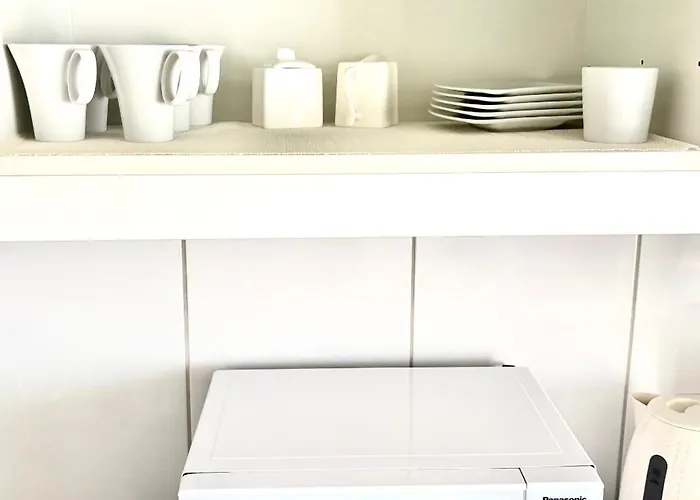 Moebelierte 3-zm-wohnung Mit Luxurioeser Innenausstattung In Zentrum Ντίσελντορφ